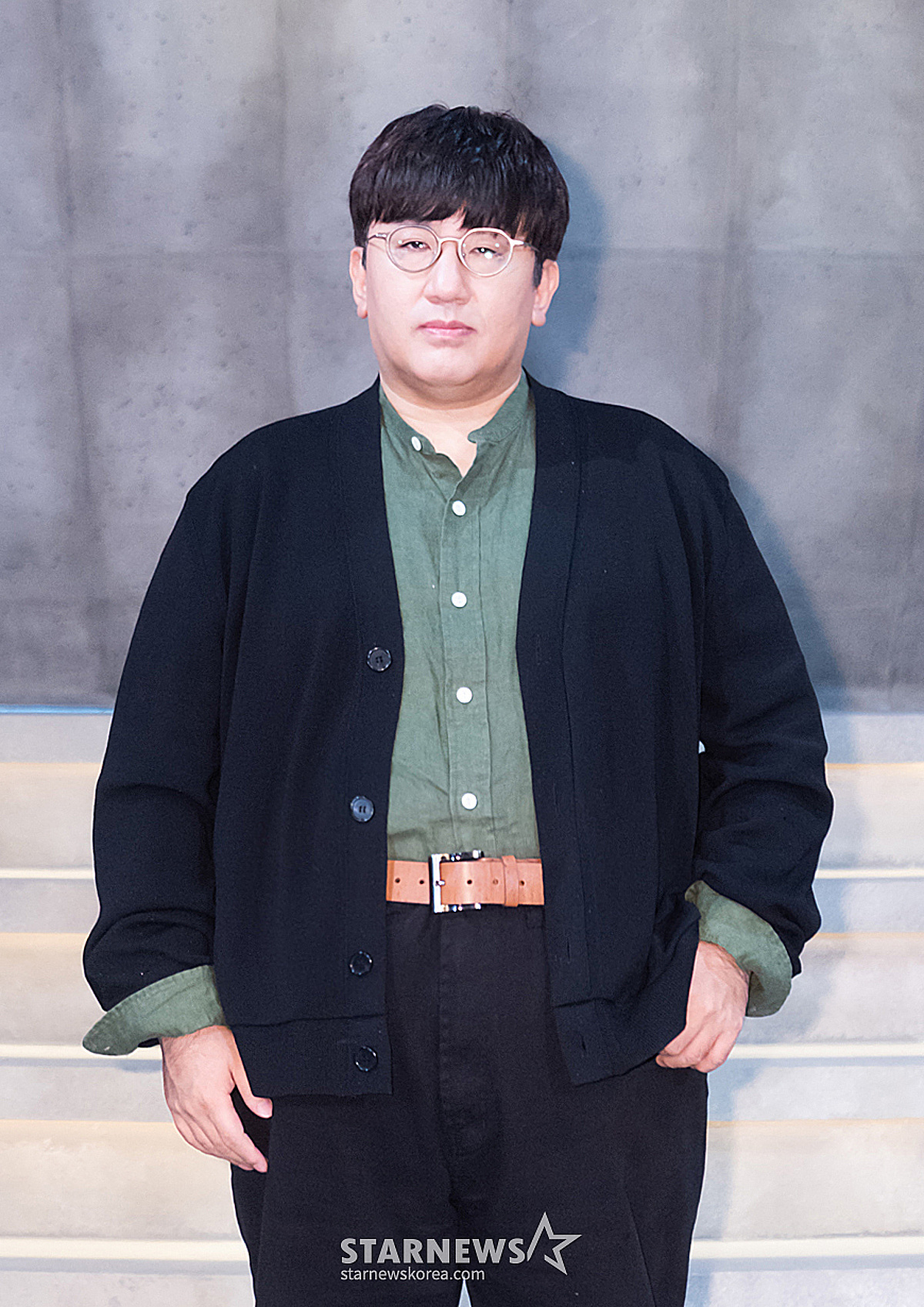 방시혁, '덜' 홀쭉해진 근황..성수동 목격담 공개 [스타이슈]