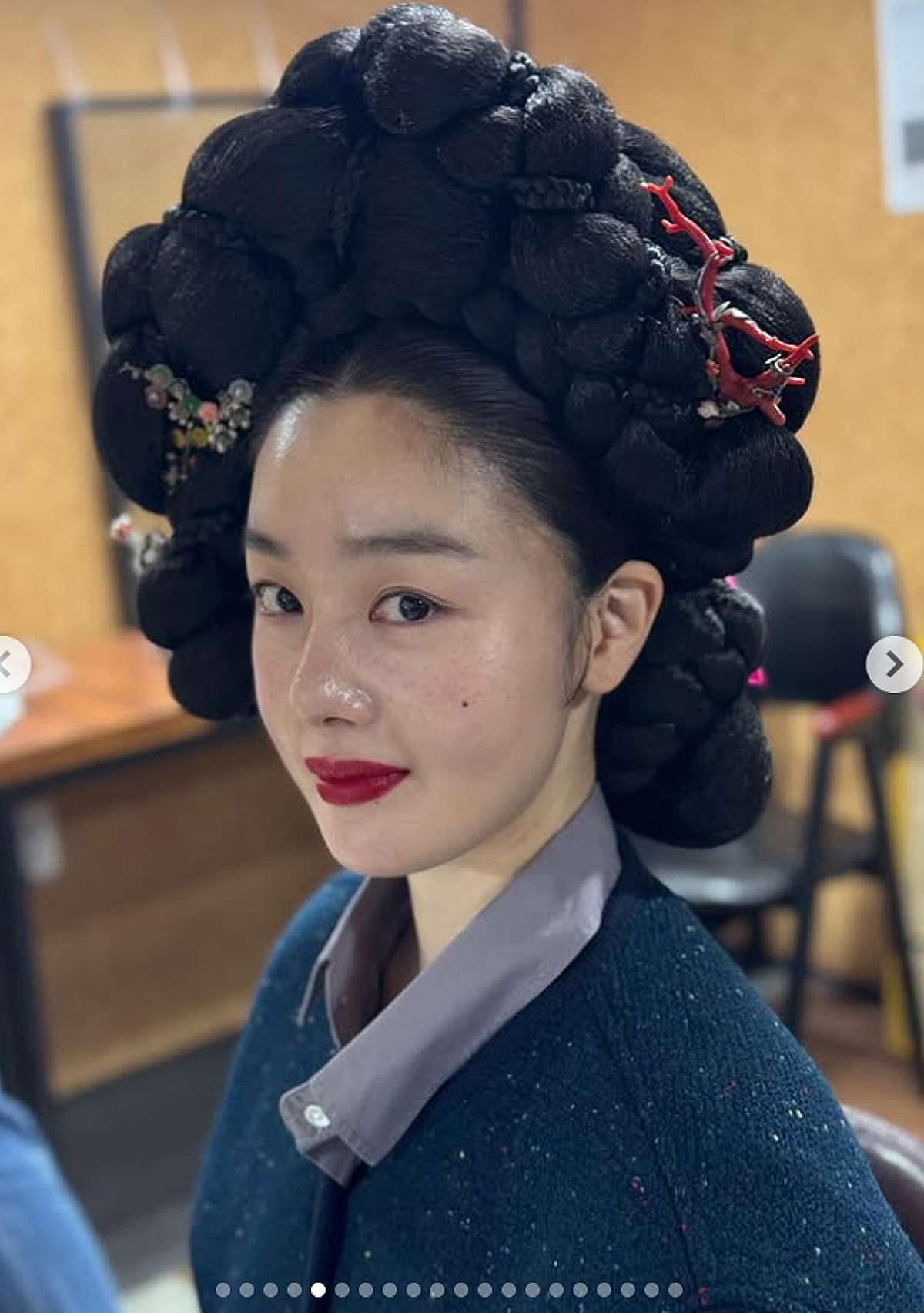 볼에 점 찍고 나온 한선화...시크릿 지우고 치열한 배우 됐다