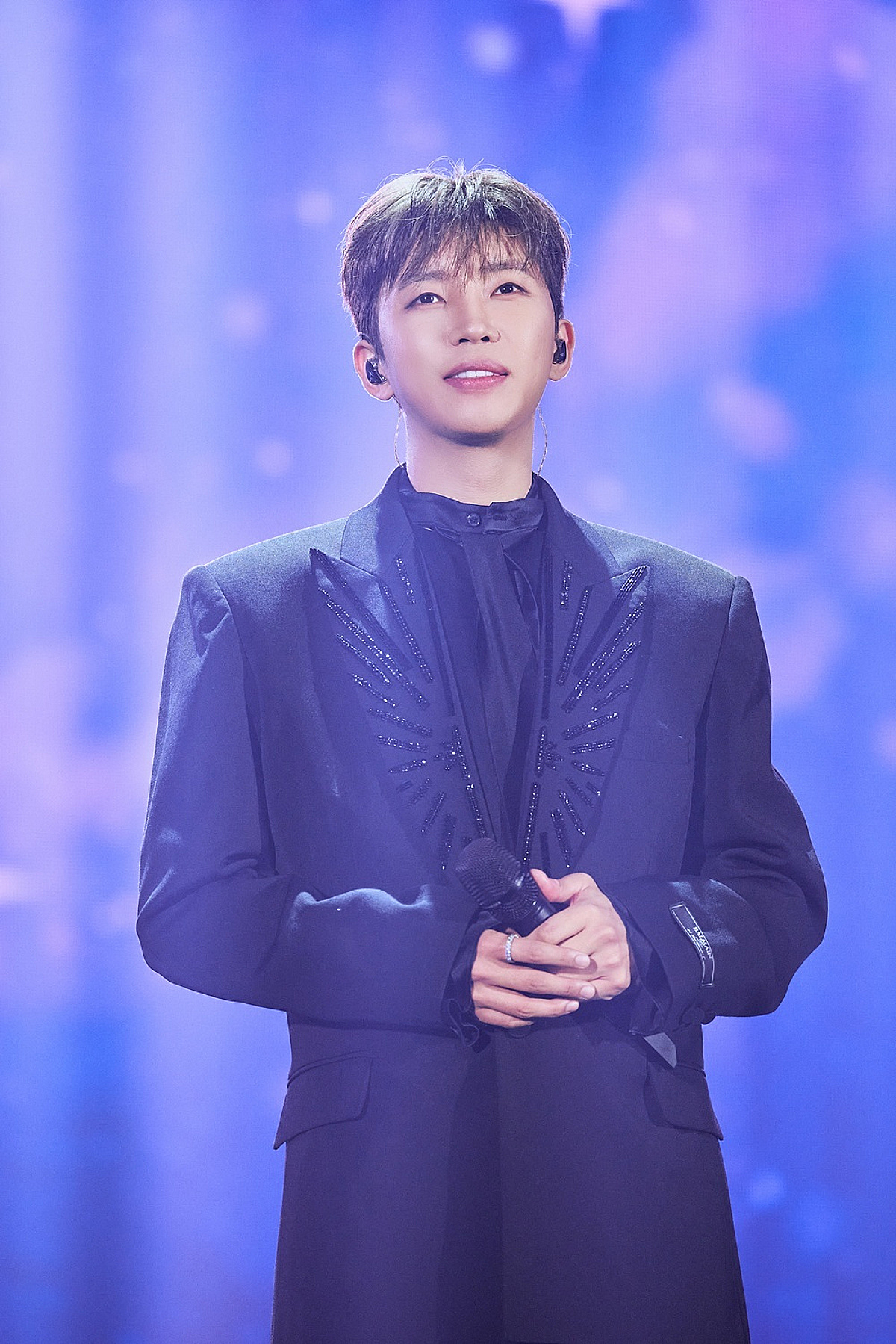 '임영웅 데뷔 10주년 기념' 영웅시대·지역주민, 군위군에 성금 250만원