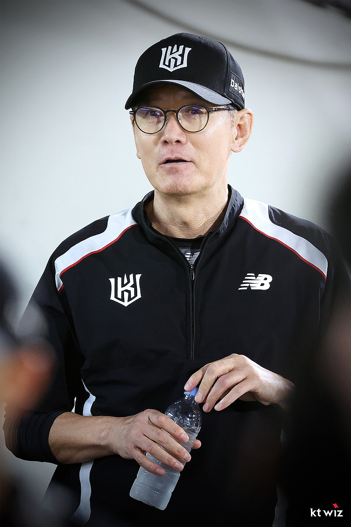"8명이 바뀌었다" 물음표로 시작한 '뉴 KT', 전반기 3위→대역전 1위 다가선다