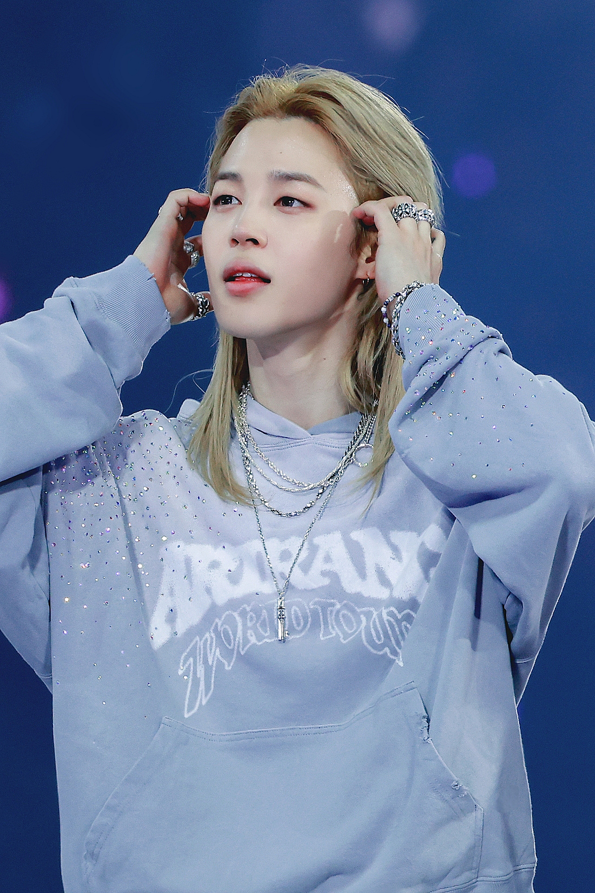 부산이 '지민로드'로! 방탄소년단 지민 팬들 대규모 팬 서포트