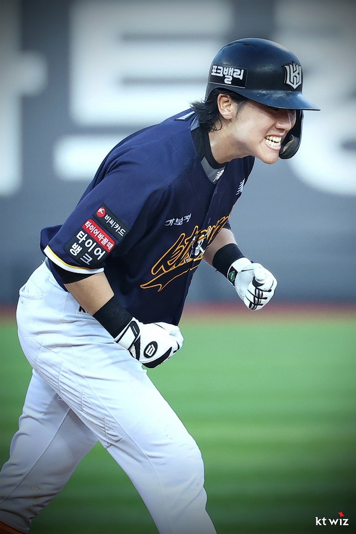 '삼성 제치고' 70일 만의 1위 탈환! 34세 예비 FA 방망이 끝에서 이뤄졌다... ML 출신에 싹쓸이 3타점 적시타 폭발