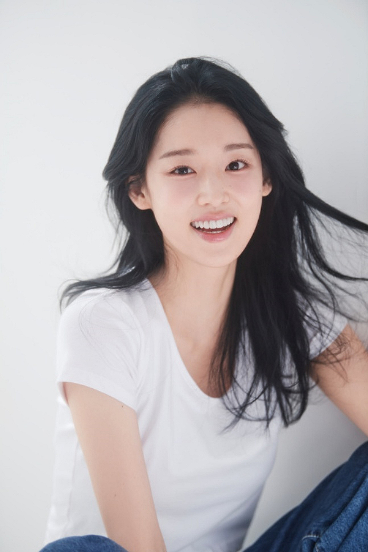 연예계 '친일파 논란'과 대조된 LG 행보, '독립운동가 외손녀' 박환희 시구자 초청... 4전 전승 '승요 걸그룹'도 잠실에 뜬다
