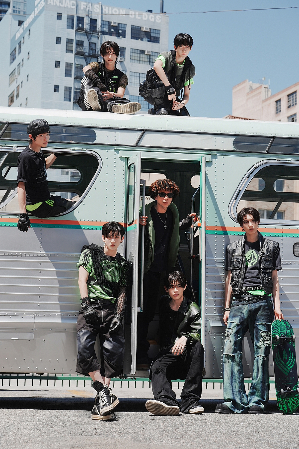 킥플립, 신곡 'Kick Off The Wall (Feat. iann dior)' 포부 "새로운 것들 많이 시도"