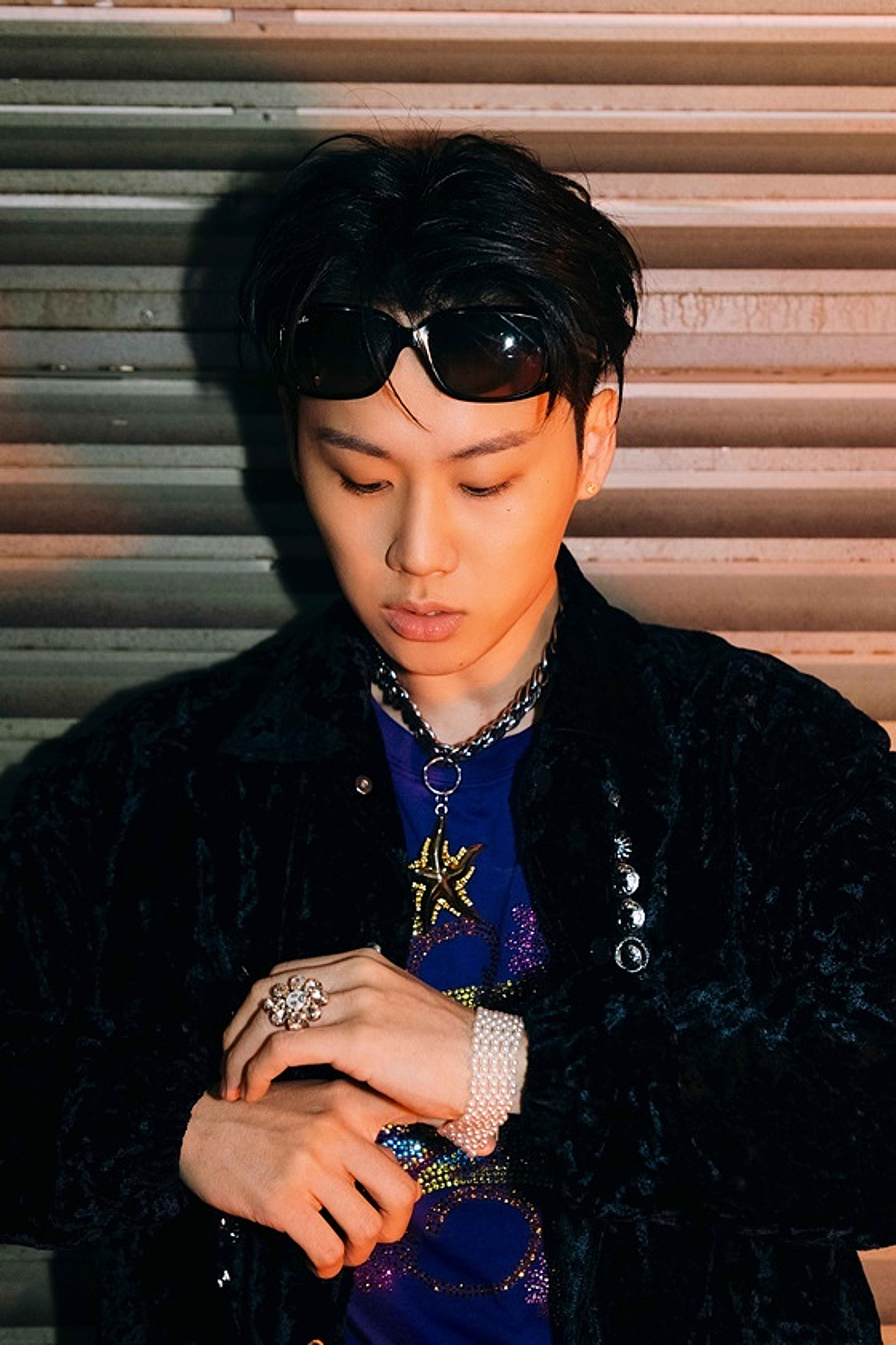 쿠기, 새 EP 발매..식케이→라드 뮤지엄 지원사격