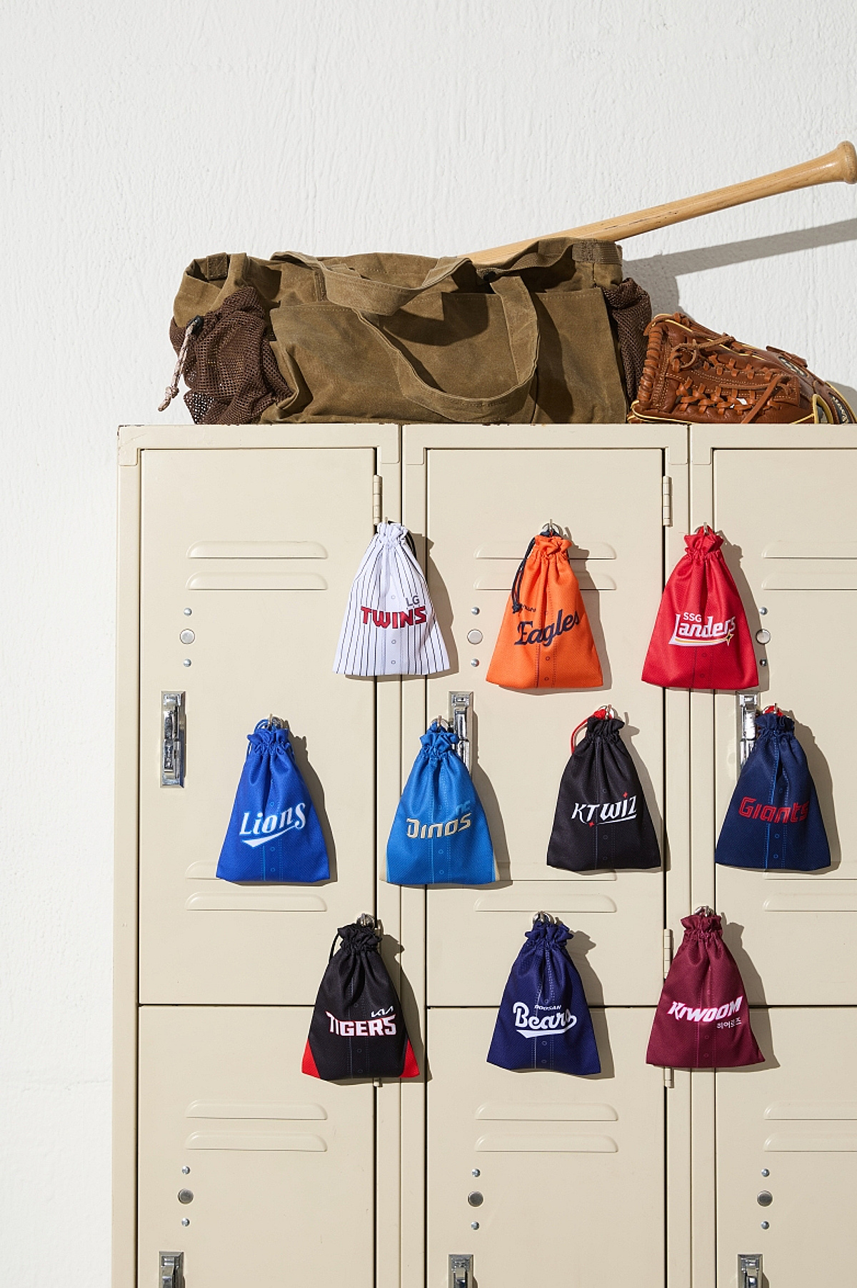 '우승 기원합니다' KBO 10개 구단 제품 출시, CJ온스타일과 손 잡았다