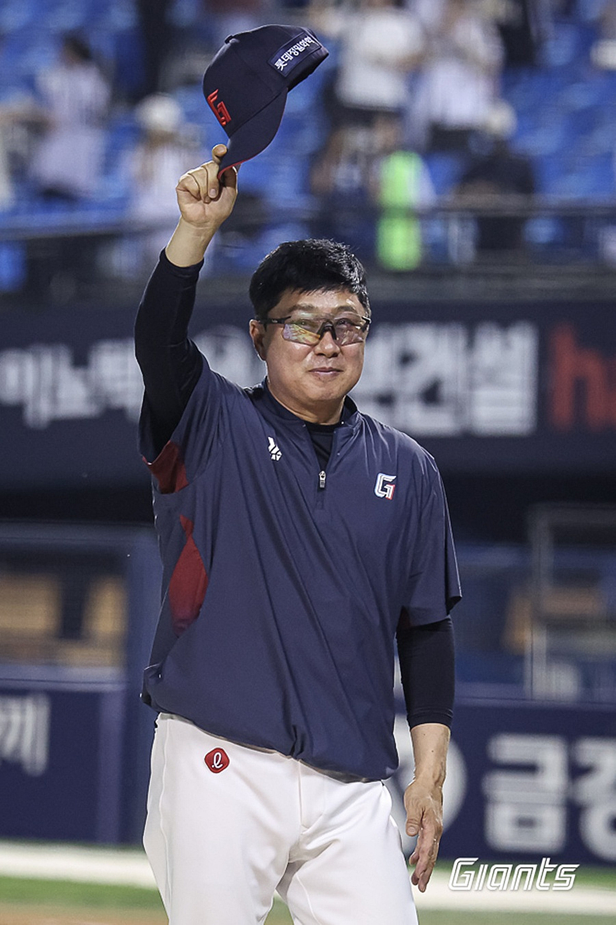 '최근 10승 4패' 김태형, 더 높은 곳 본다 "두산·한화... KIA까지 붙어서 이겨야 올라간다"