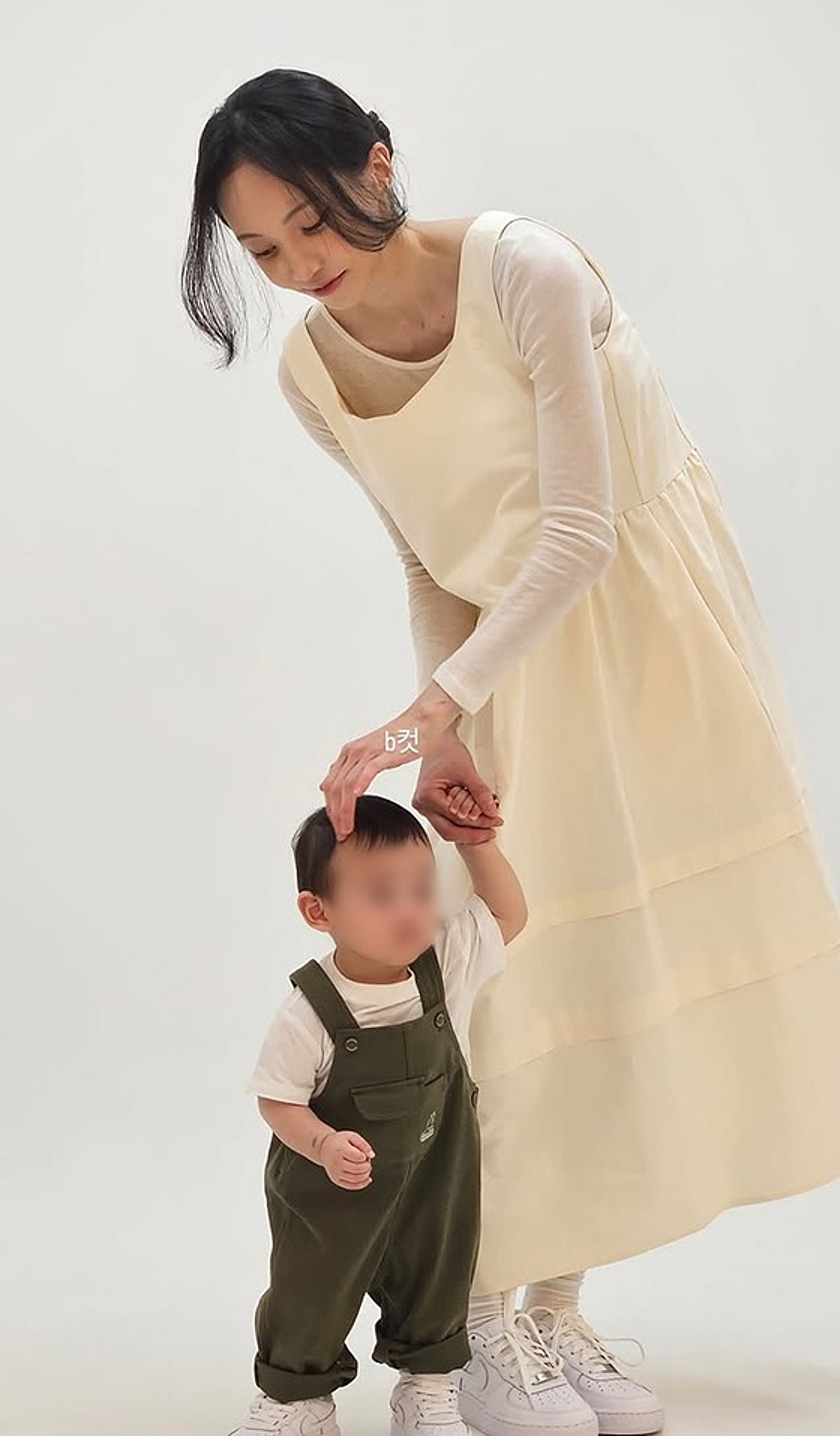 '홀로 출산' 서민재, 아장아장 아들과 투샷..친부 잠적 폭로 후 근황