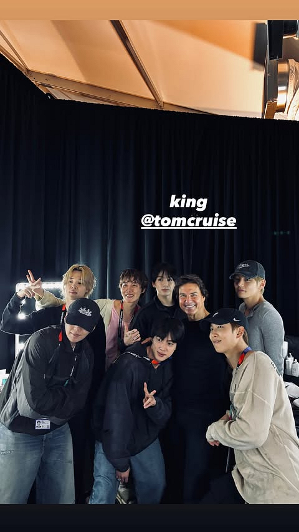 월클끼리 만났다..방탄소년단, 톰 크루즈와 대기실 인증샷 [스타이슈]