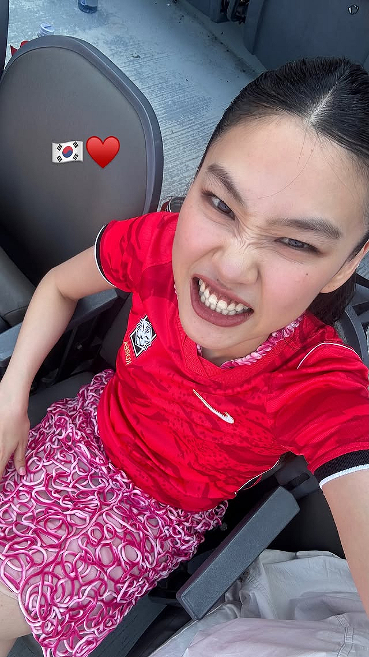 정호연, 월드컵 깜짝 등장..韓 유니폼 입고 '호프' 북미 개봉 홍보