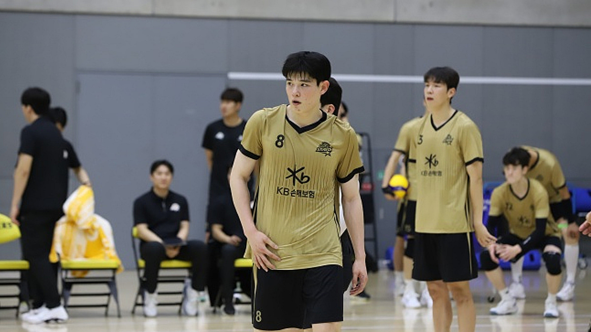 "8㎏ 뺐더니 몸이 확 달라졌다" 전체 2순위 KB 홍상혁, 8경기 아픔 딛고 주전 재도전