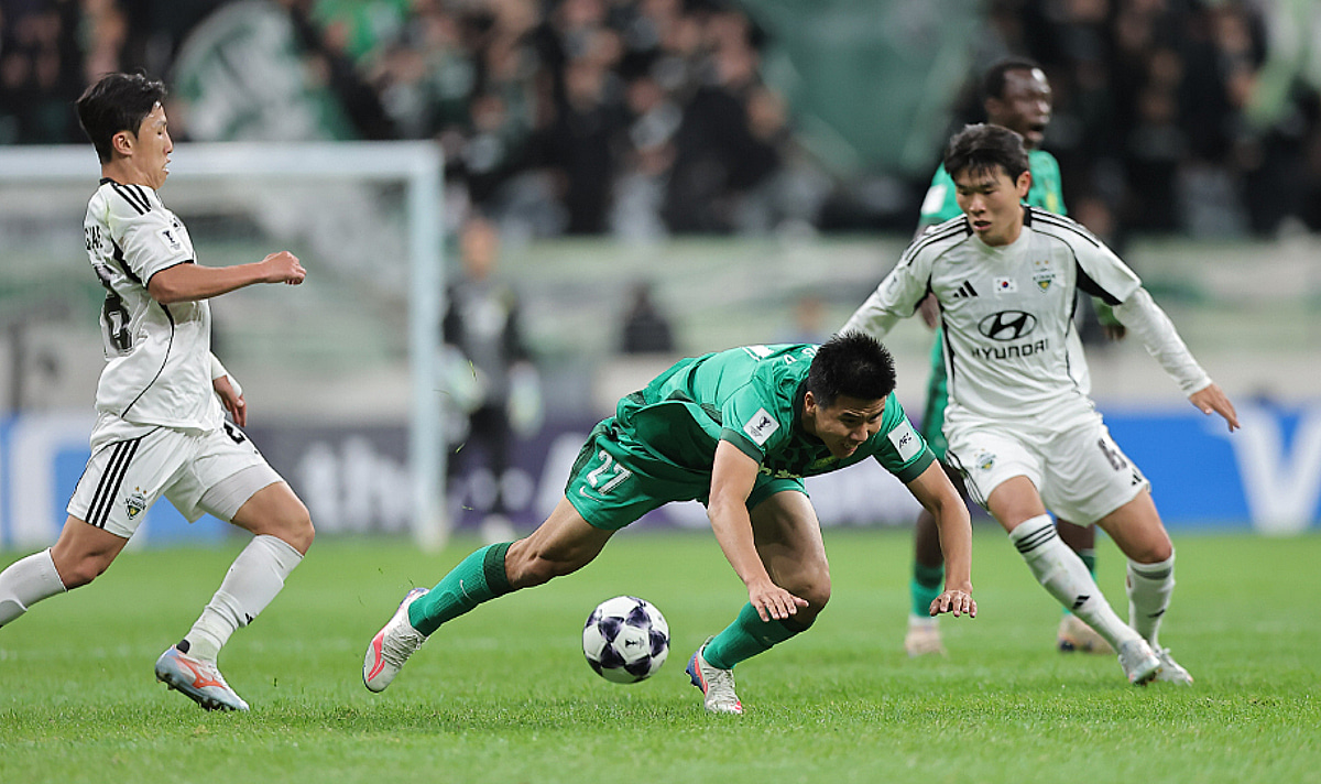 '허망한 2실점' 전북, 中 베이징 원정서 2-2 무승부... ACLE 16팀 중 10위