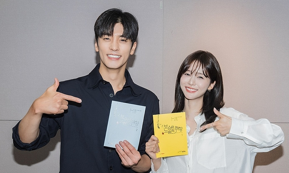 성훈, '재벌'로 돌아왔다..'보스의 노골적 취향' 유쾌한 대본리딩 현장
