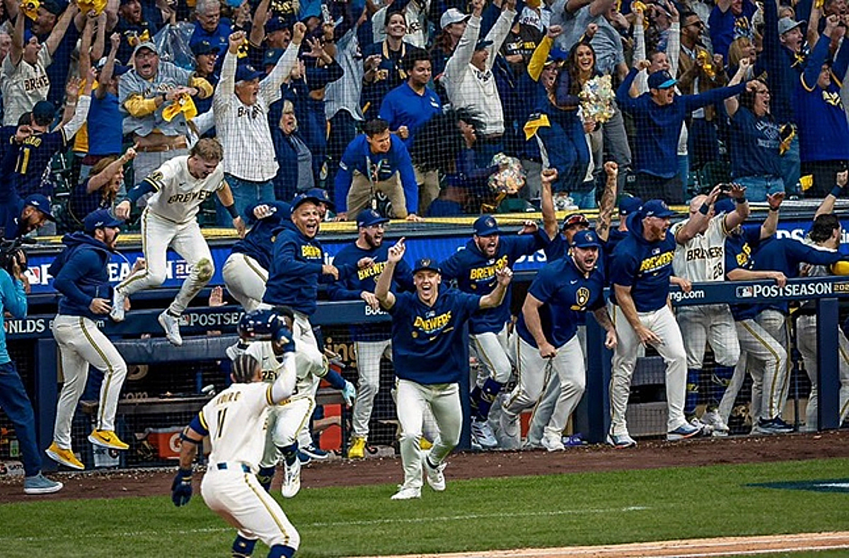 '송성문팀vs김혜성팀 맞대결 불발!' 韓팬들 탄식... MIL, SD 적지서 잡았다→LAD와 NLCS 격돌