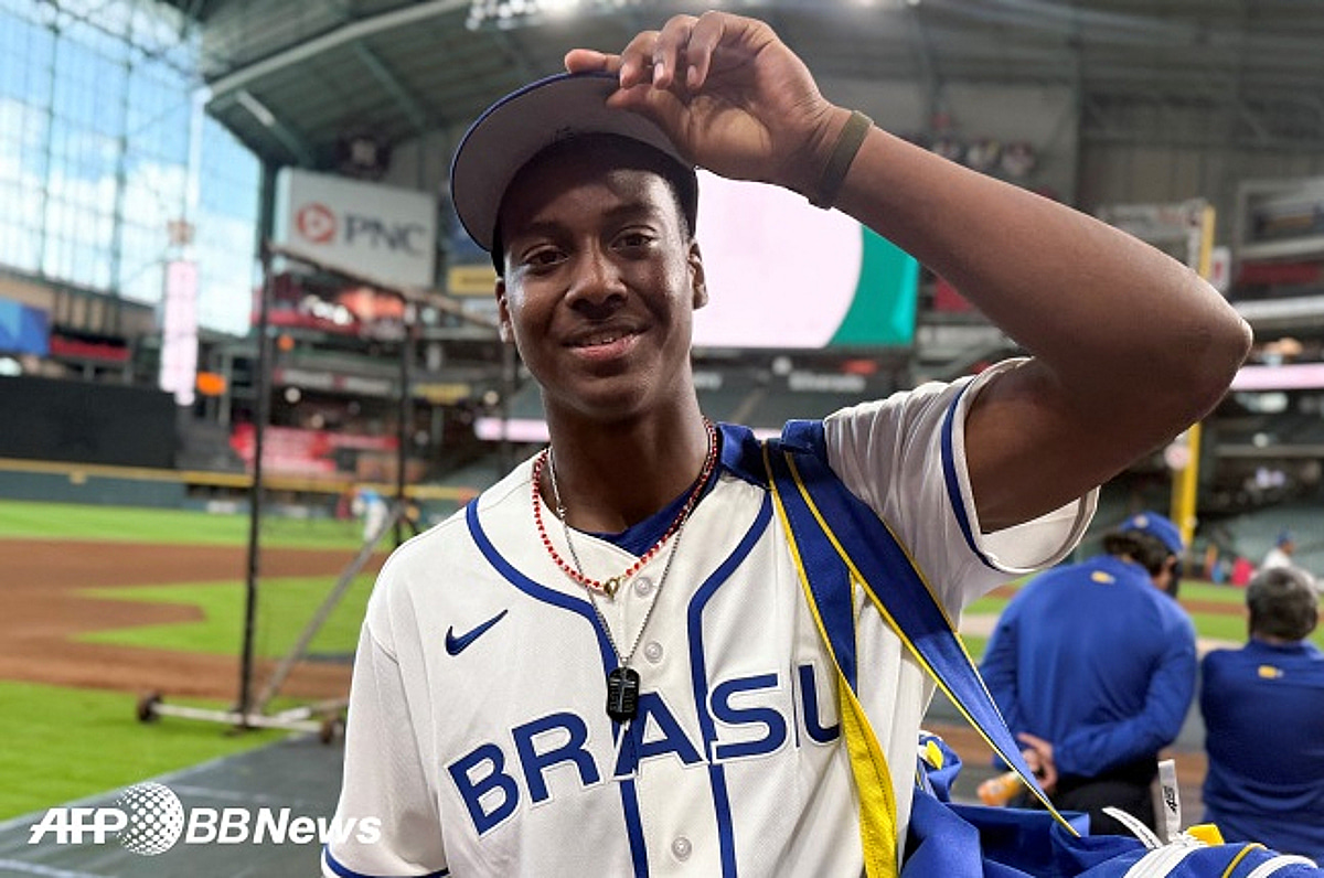ワ』ブラジルの18歳高校生が狂った！ 157㎞→157㎞→157㎞、MVPの