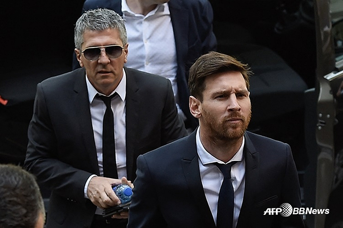 "메시 부친상" 대형 오보에 대통령도 화났다 "사생활 짓밟은 비열한..." 아르헨 발칵... 방송 관계자들도 해고