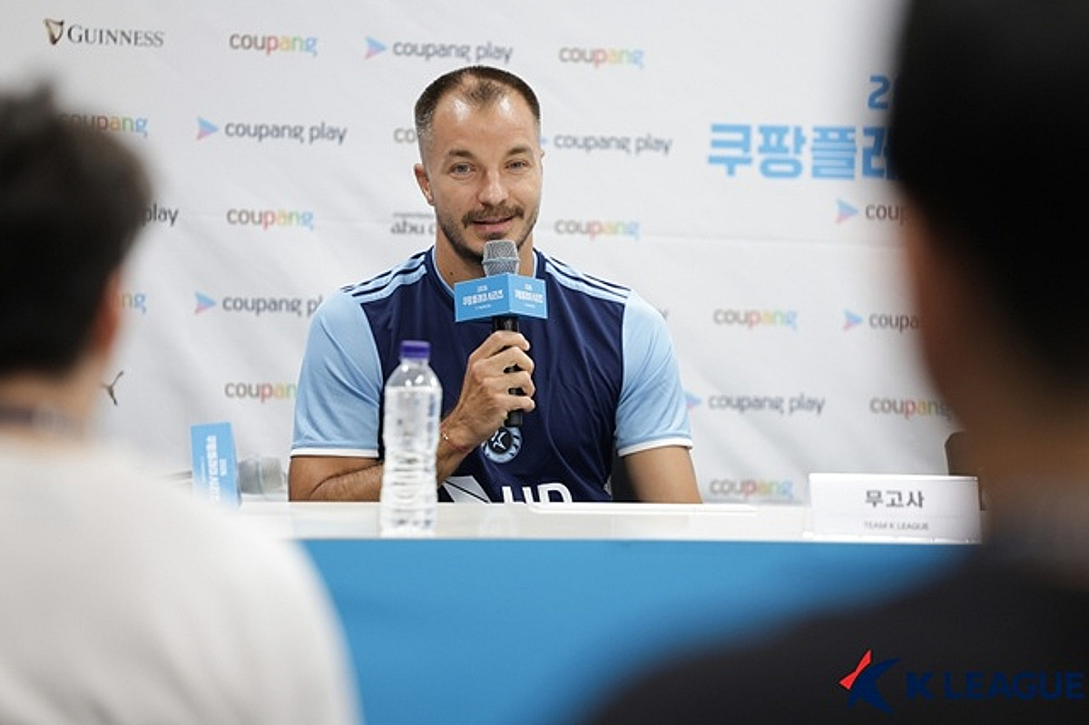 [현장 인터뷰] "난 반 한국인이자, 인천시민" 팀K리그 첫 발탁에 감격... 무고사 "책임감 가지고 뛰겠다"