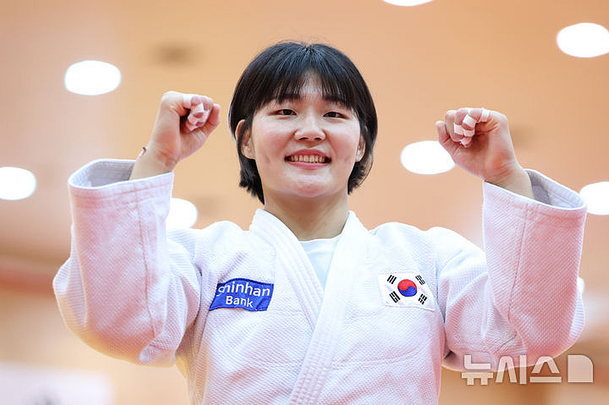 '아쉬운 판정' 김민주, 파상공세에도 반칙패 은메달... 日 스기무라 金 [아이치 나고야 AG]