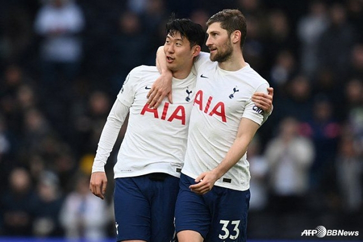 Veteran Defender Ben Davies Extends His Journey with Tottenham Hotspur