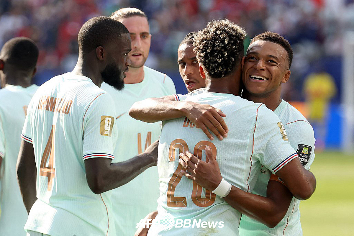 '월드컵 8강인데 압도적 경기력' 프랑스, 모로코 2-0 완파 '3회 연속 4강 진출'... 음바페·뎀벨레 환상골 폭발 [월드컵 리뷰]