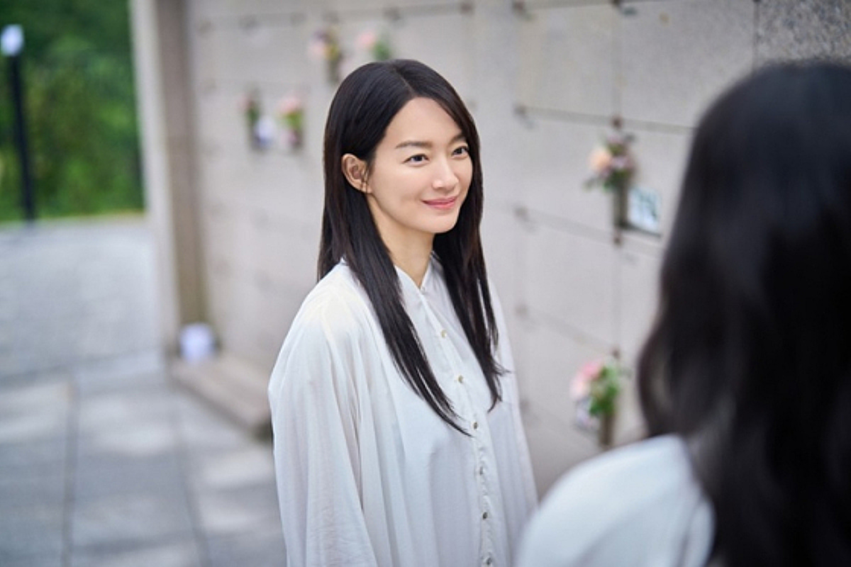 신민아 흥행 저력..'눈동자', 130만도 넘었다