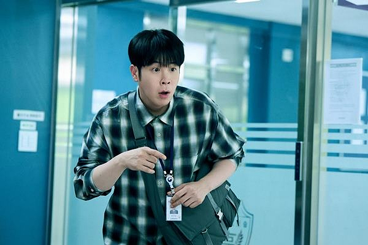 "'참교육' 피오, 제주서 교통사고..생명 지장 없어"