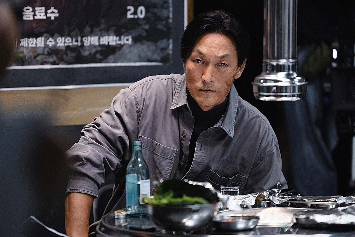 '킬러들의 쇼핑몰2' 레드코드 이끈 김재철, 강렬 첫 등장