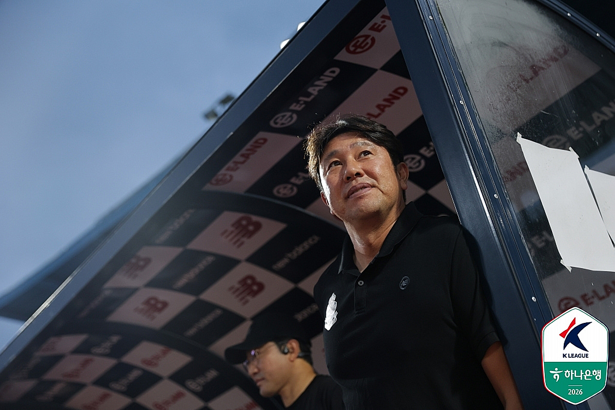 '100승 도전' 김도균 "파주 측면 배후 턴다" vs '설욕전' 누스 "이랜드 훌륭하지만, 축구로 결판낼 것" [목동 현장]
