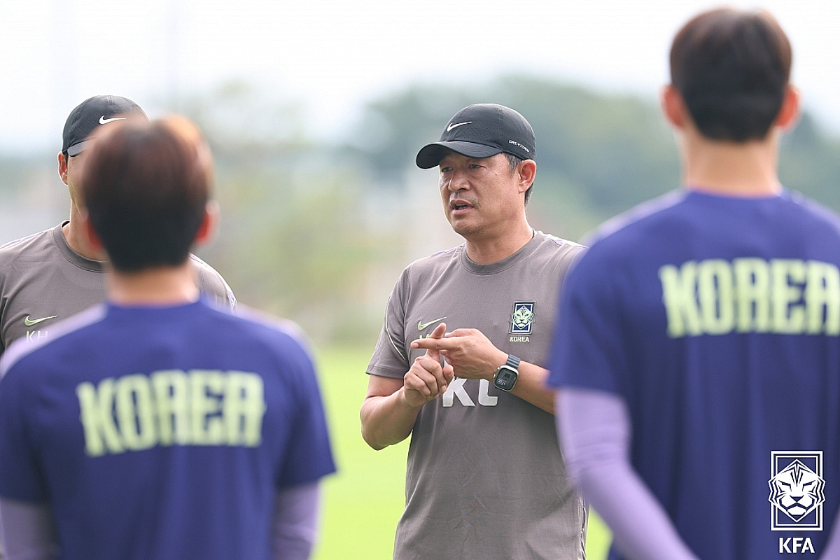 "그동안의 비판들, 보약으로 작용할 것" 이민성 감독, AG 금메달 자신감