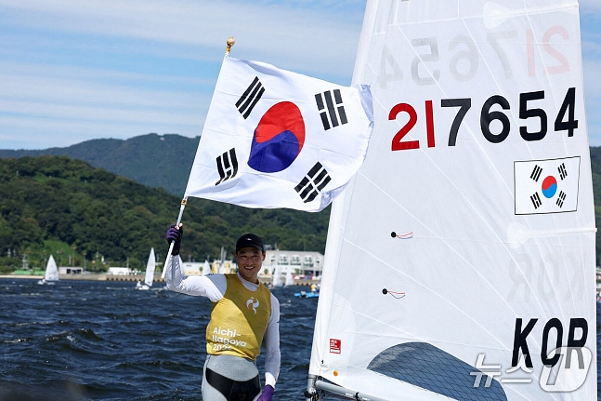 '8년 만에 감격' 하지민, 요트 딩기서 정상 탈환... 대회 4번째 금빛 질주 [아이치 나고야 AG]