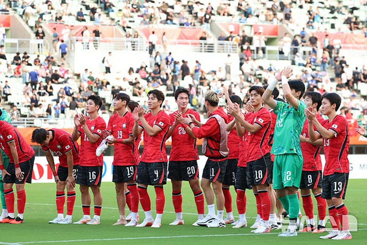 배준호·양민혁·이영준 총출동, 韓 축구 '4연패 도전' 선발 공개... 日 유럽파 수비수 이치하라와 정면승부 [아이치 나고야 AG]