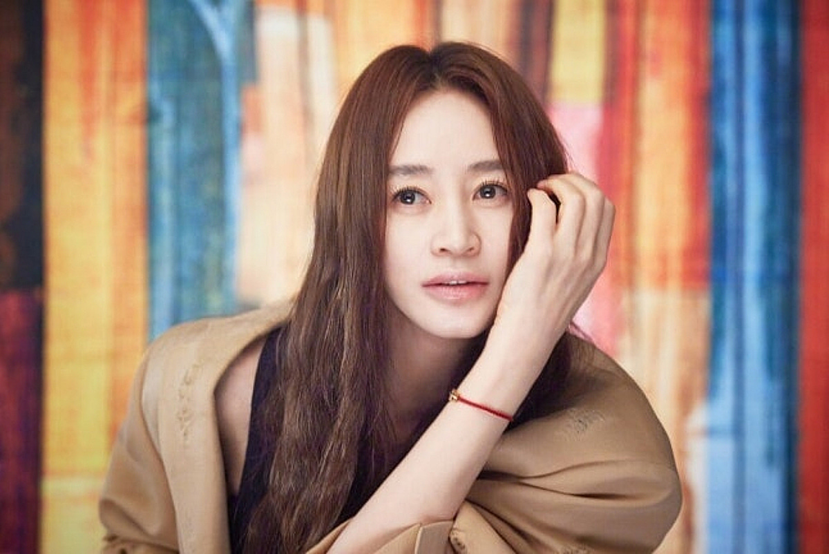 김혜수 "故 안판석 감독, 마지막 순간까지 연출..오랫동안 멍했어요" 먹먹 추모 [인터뷰①]