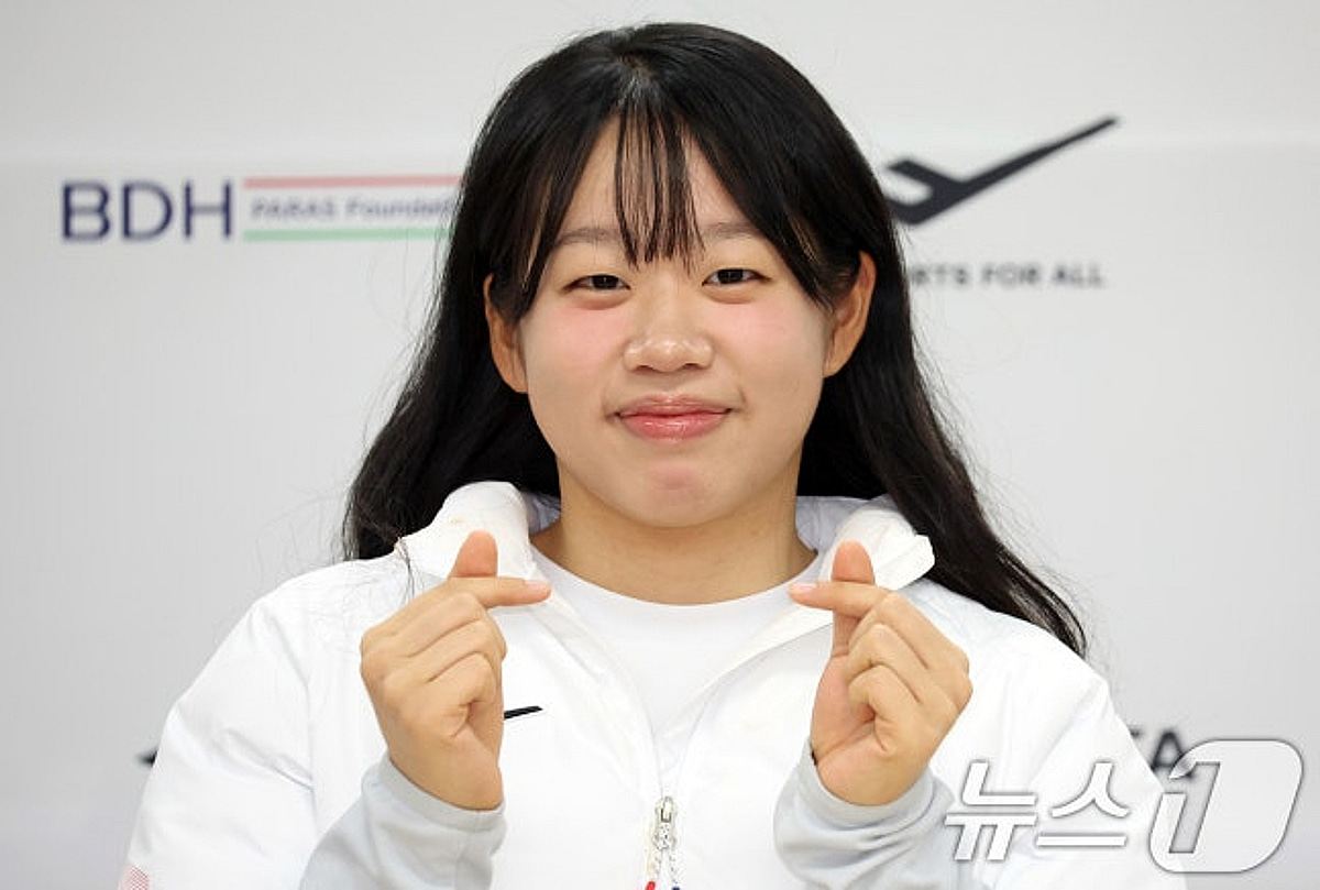 '동계패럴림픽 5관왕' 김윤지, 체육기자연맹 특별선수상·푸르메재단 공로패 받는다