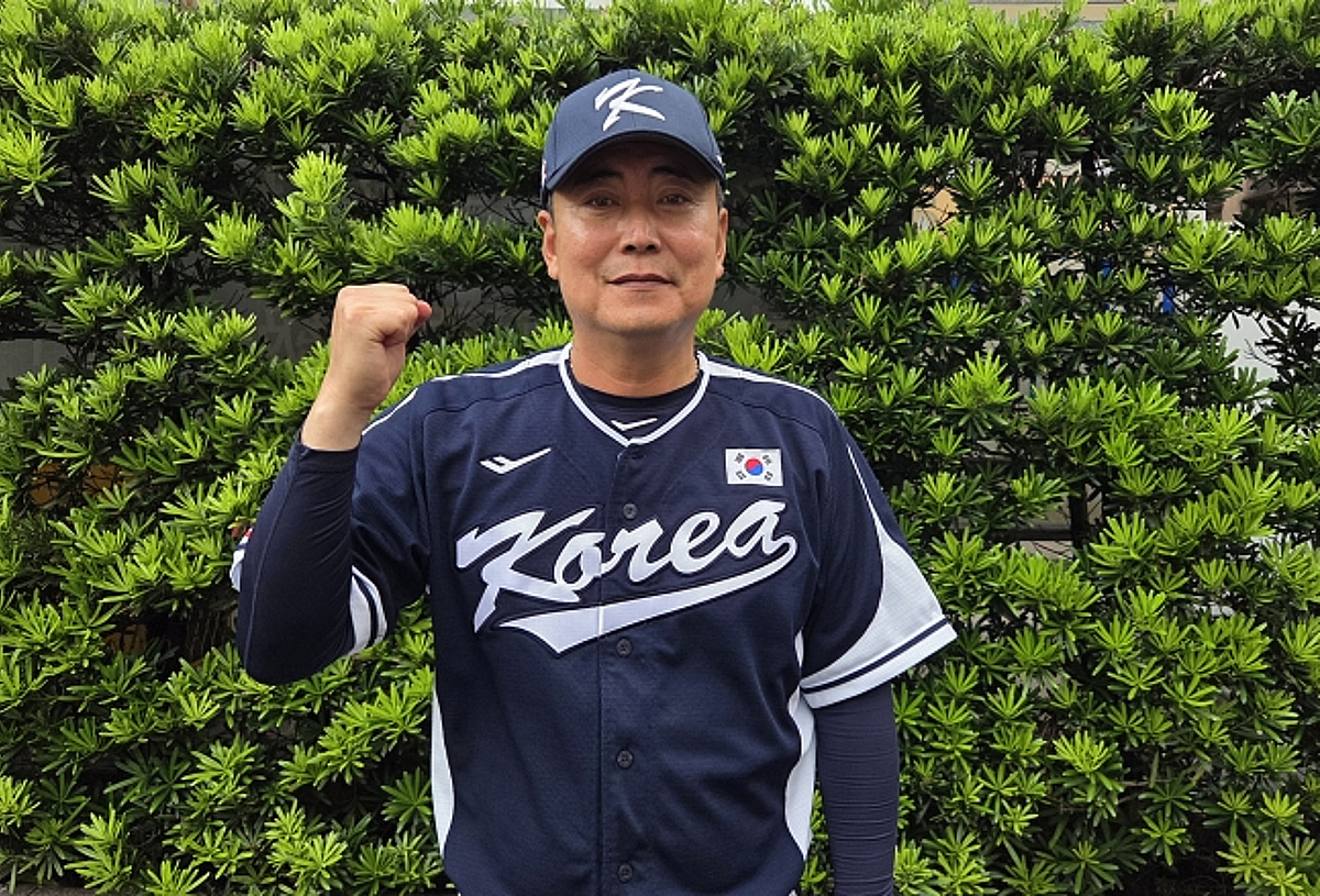 "우리가 금메달 따야 AG서도 형들이 잘할 것" 정윤진 감독도 감탄한 김민훈-하현승 역투