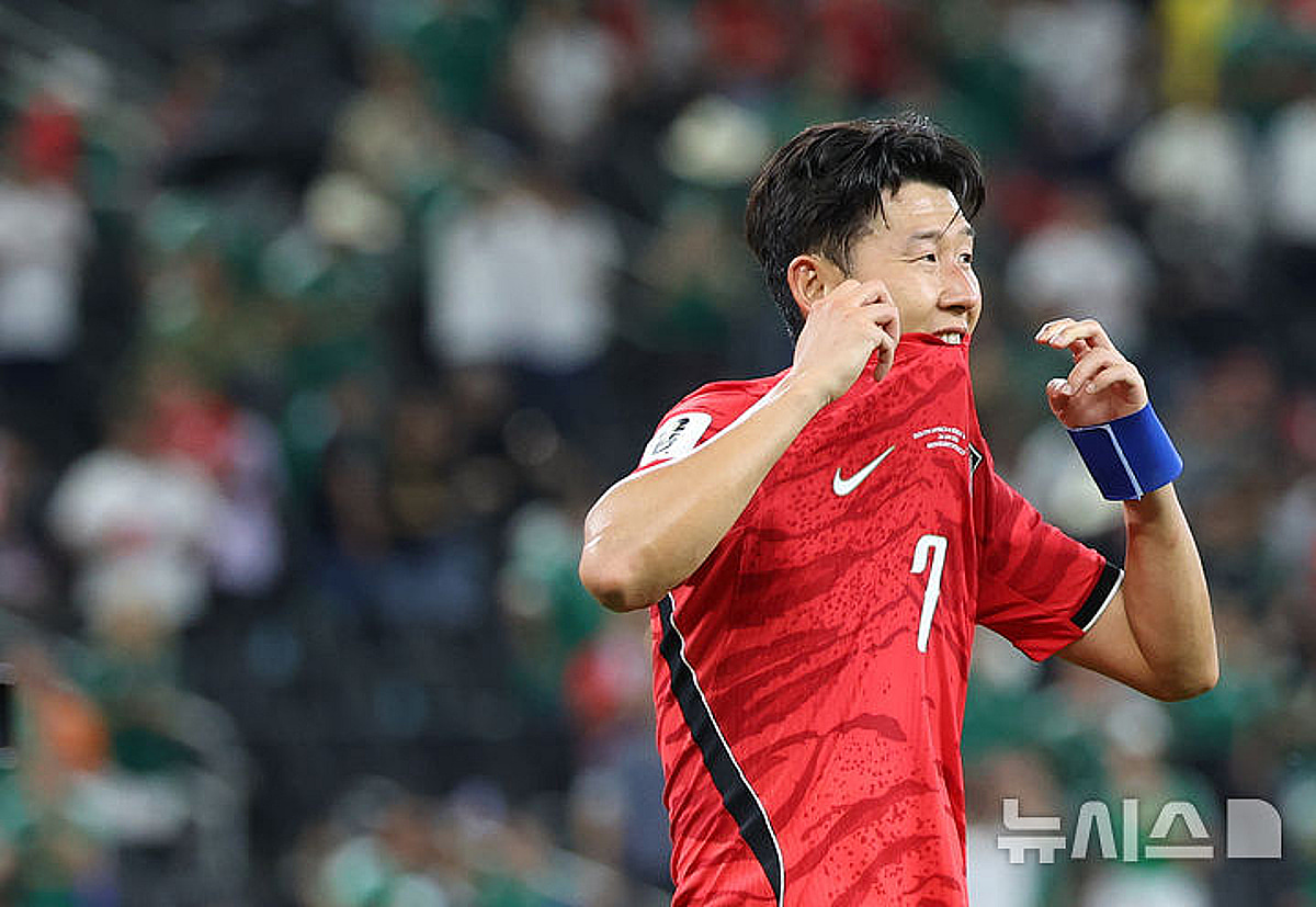 [월드컵 결산②] 亞 9장 티켓 무색한 '16강 전멸'... 日 분전 속 아시아 축구 '뼈아픈 현주소'