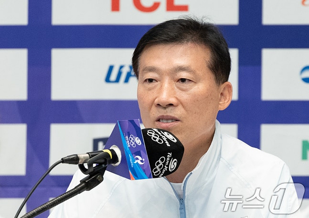 '구시대 산물' 와이파이 차단·강제 새벽 운동 다 없앴다... 김택수 선수촌장 "선수·지도자들 믿었다" [진천 현장]