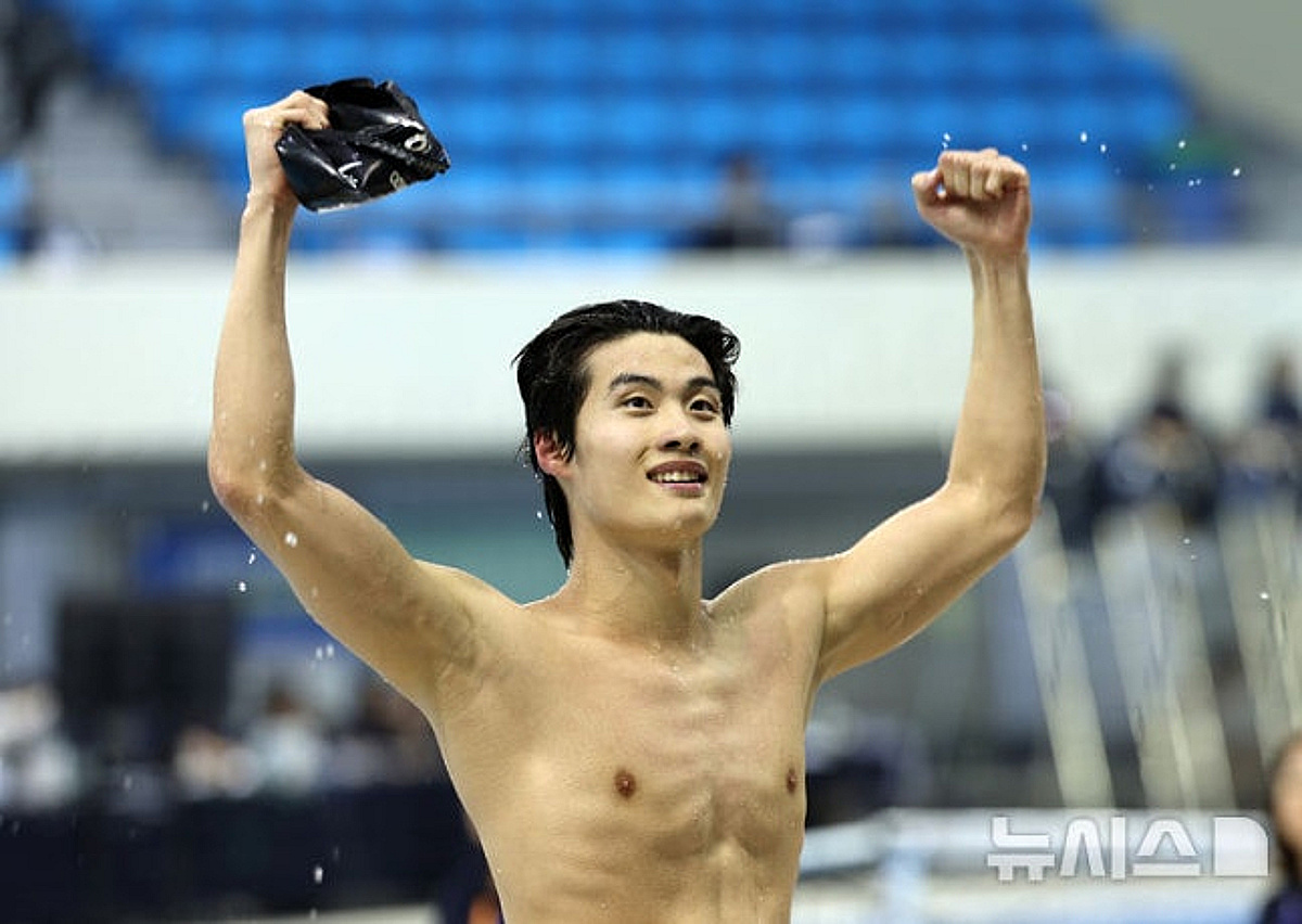 '수영서 첫 금메달 나오나' 황선우·김영범, 나란히 男 자유형 100m 결승 진출! 오늘(20일) 오후 5시 53분 中 판잔러와 '金메달' 정면승부 [아이치 나고야 AG]