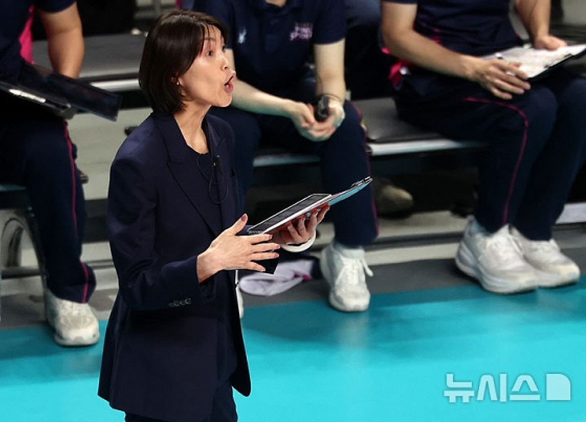 "졌습니다" 짧은 탄식, '요시하라 매직'도 뚫린 실바 공격 "목표는 우승이었지만..." 흥국생명 봄배구 마감 [장충 현장]