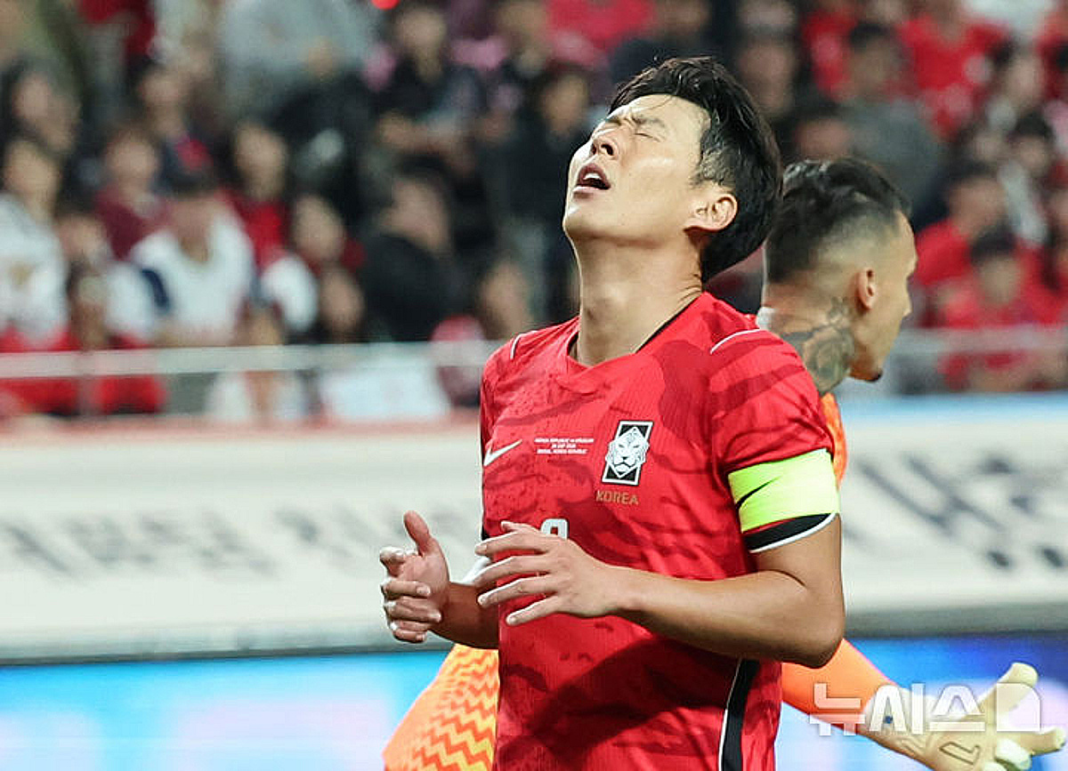 손흥민 '라스트 댄스' 삼킨 전쟁 공포... 사우디 아시안컵 파행 위기, AFC 회장이 직접 "1년 연기 검토"
