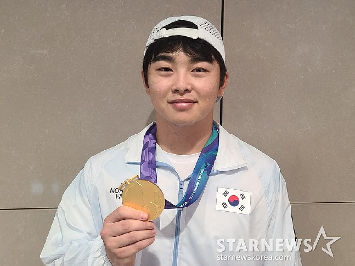 "긴장보단 오히려 전투적이었죠" 배짱 두둑 22세 한화 천재타자 3안타 폭발! 처음 본 日 에이스 '어떻게' 무너트렸나