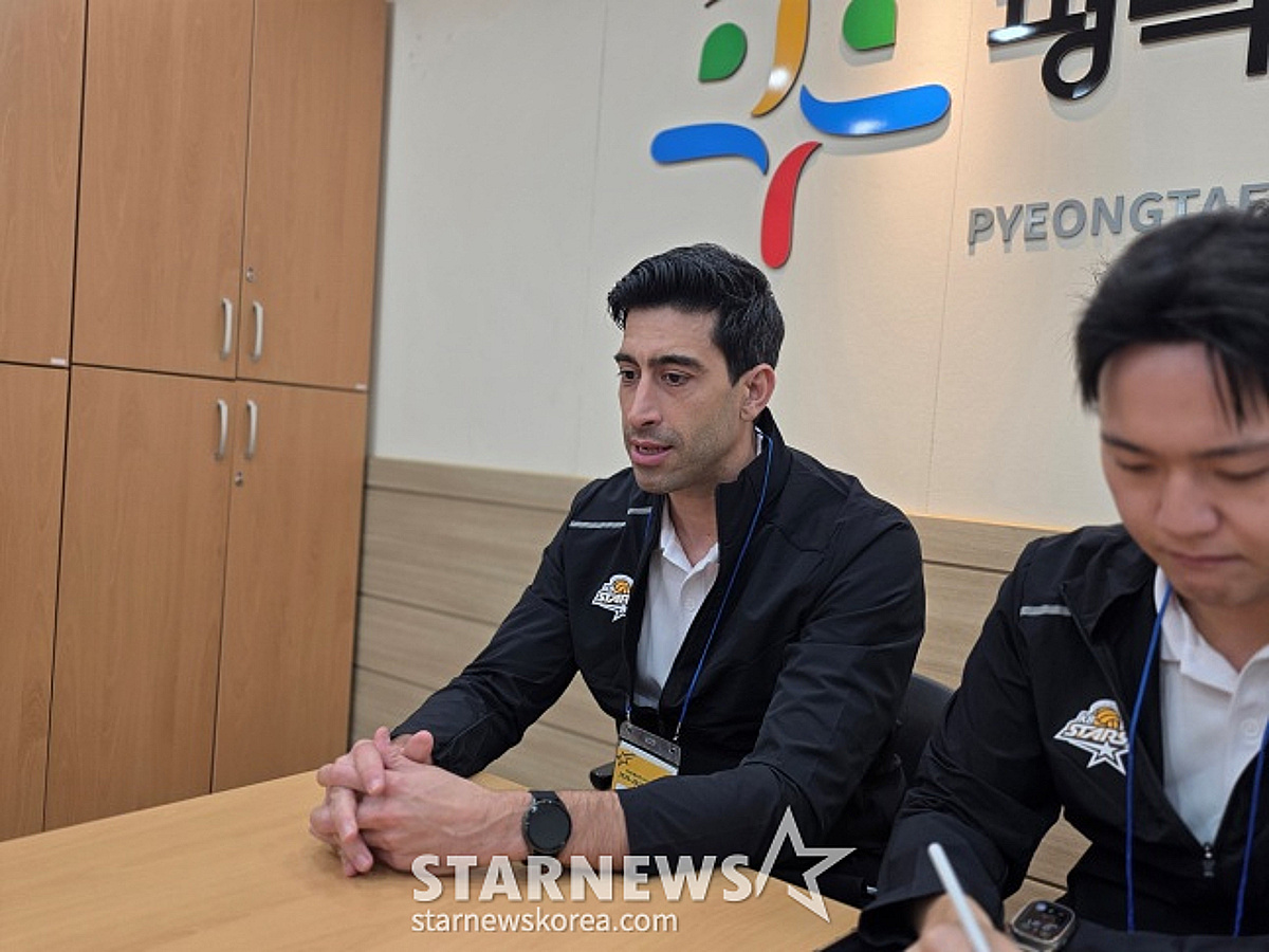 한글 배우고 박철우부터 칭찬했다... 라미레스 KB 감독이 韓 지도자들에게 보낸 존중 "나는 나누러 온 게 아니라 더하러 왔다"