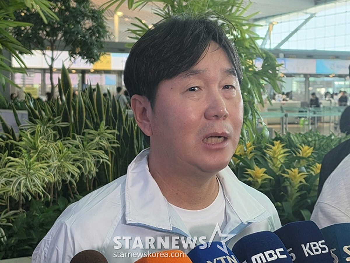 부상 선수는 없다! 'AG 5연패 도전' 출국하는 류지현, 걱정 딱 하나 밝혔다 "그라운드 완벽하다는 이야기 아직이지만..."
