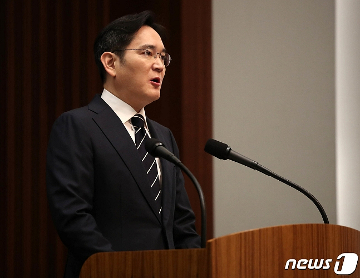 이재용 회장, 중동 체류 삼성 임직원·가족에 1인당 500만원 상당의 격려선물