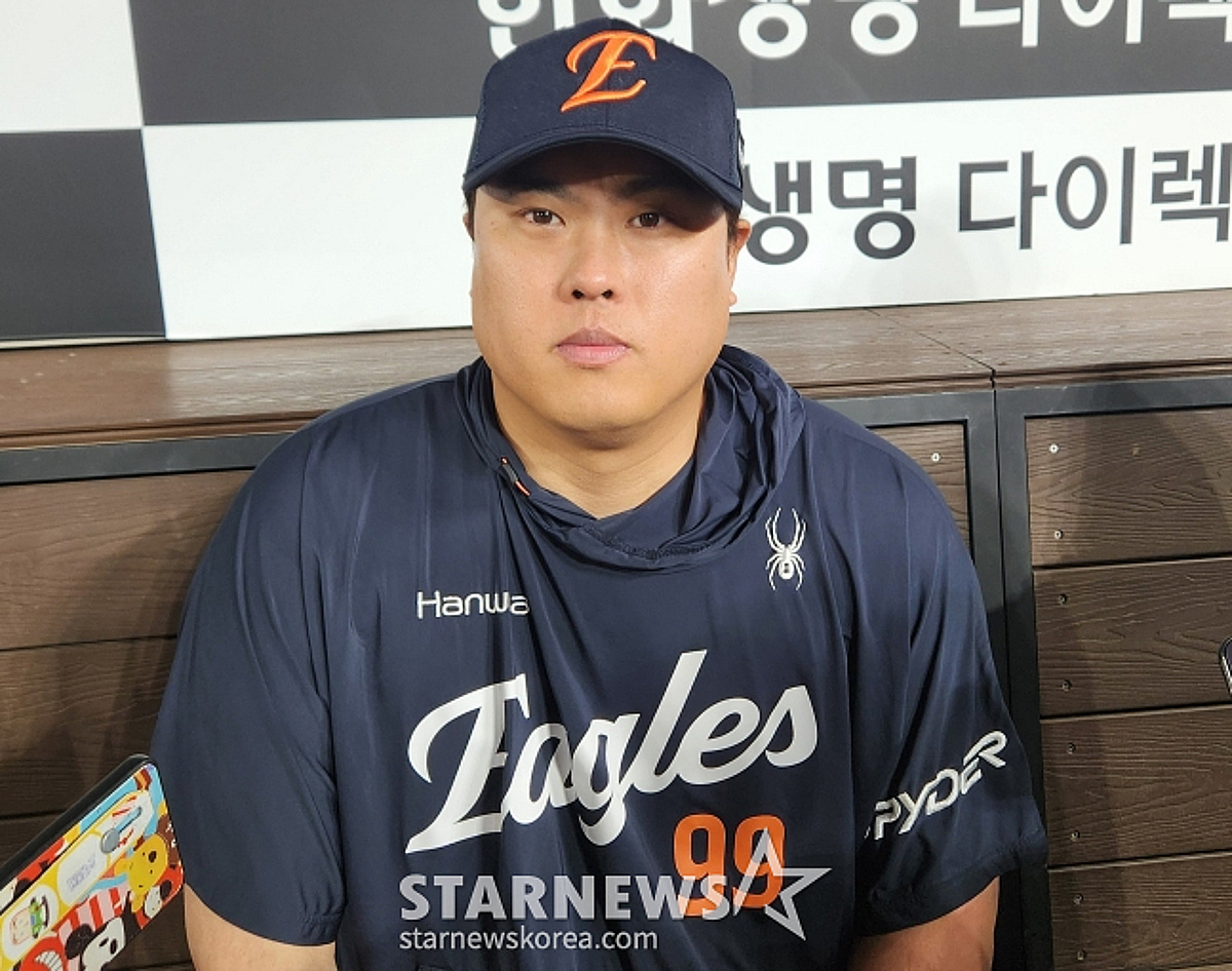 "3달 동안 못 이겨 죄송합니다"악몽의 89일' 끝낸 류현진 "죄송합니다, 팀이 이기면 상관 없는데..." 승리 후에도 고개 숙였다 [대전 현장]