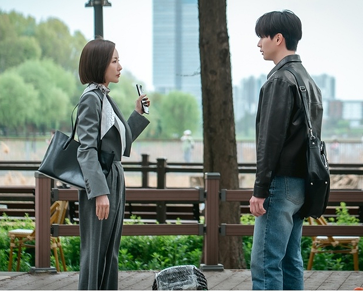 9살차 극복..박민영♥육성재, 워라밸 로맨스 [나인 투 식스]