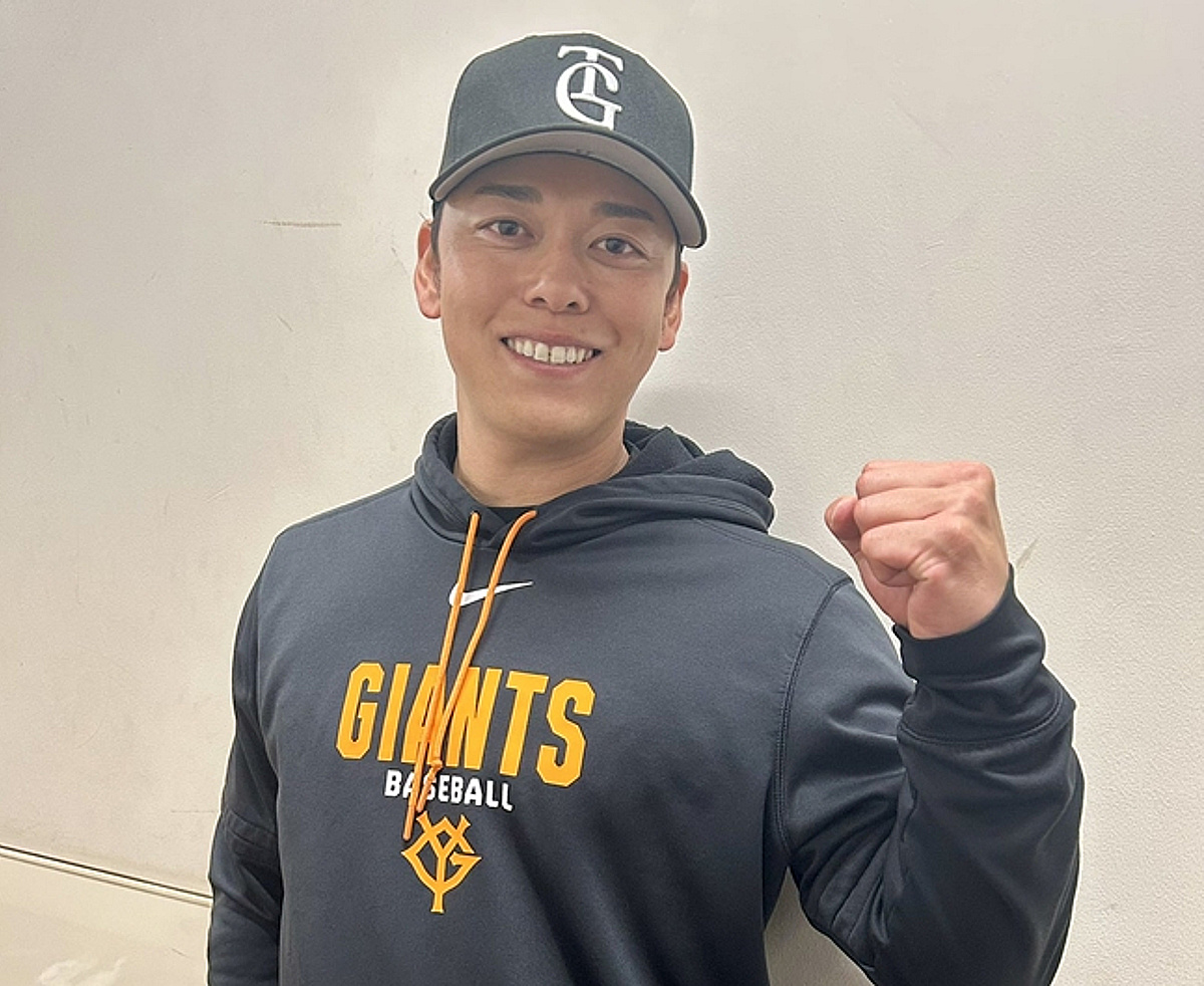 '결혼 반지끼고 여성과 호텔행' 日투수, 불륜 인정 후 사과 "6월 미니스커트 여인은 친구" 항변