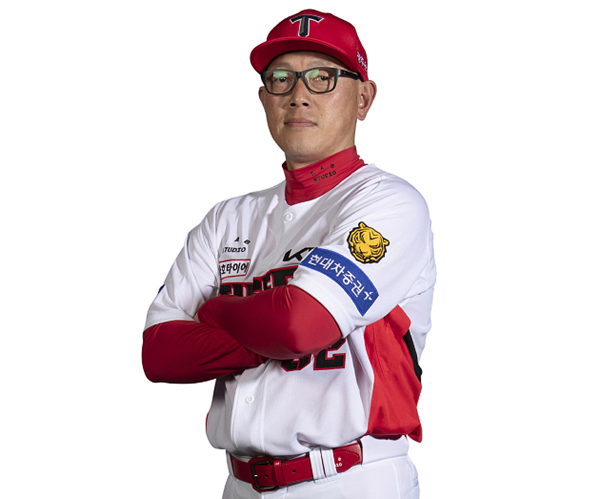 박정배 코치가 주목하는 KIA 투수 2명 "제가 젊은 후배들에게 가장 강조하는 덕목은..." [창간22 인터뷰④]