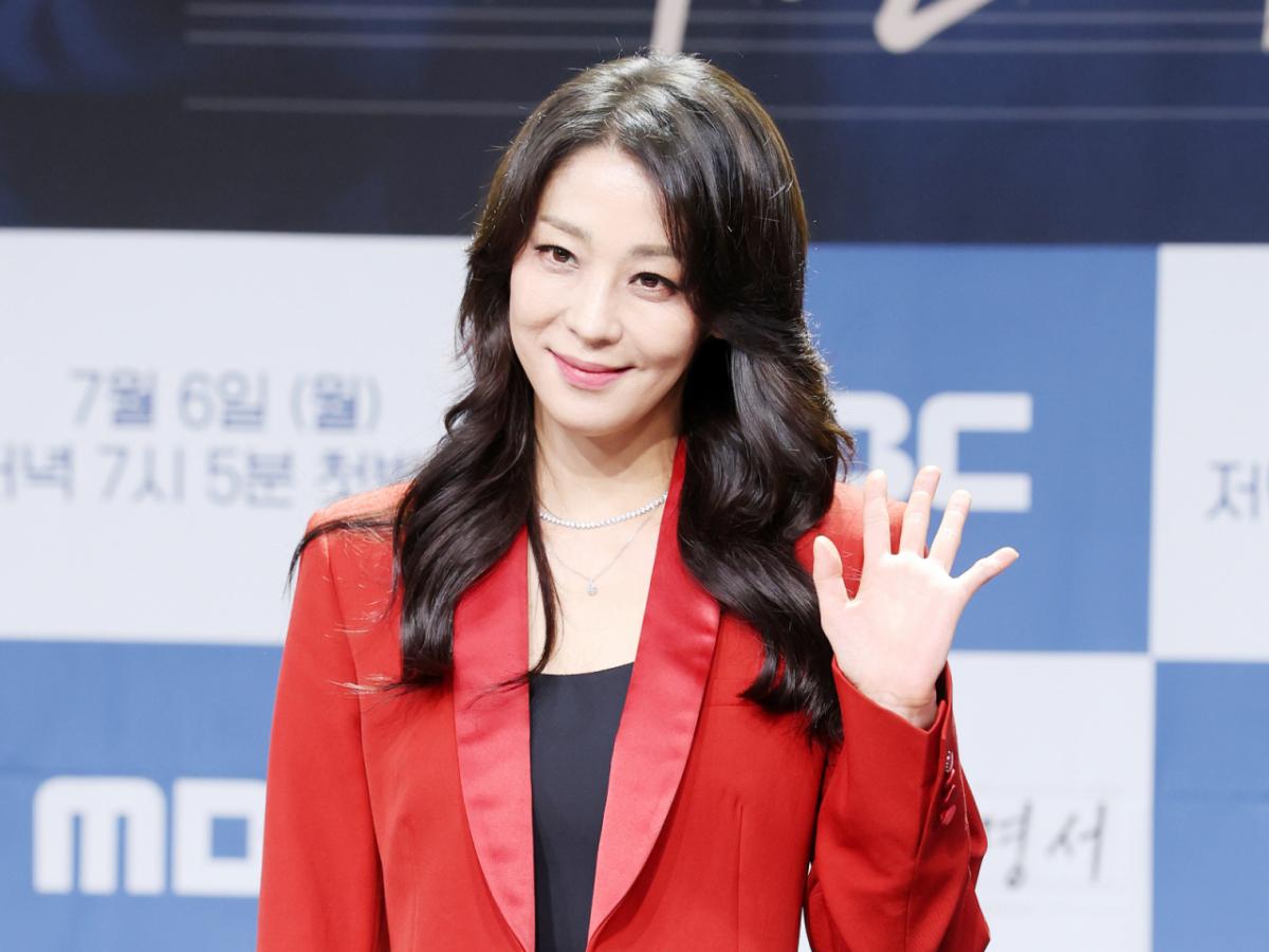 '가슴 혹 제거' 한고은, 유언장 작성 "재산 2천억..남편에게 남길 것" [스타이슈]