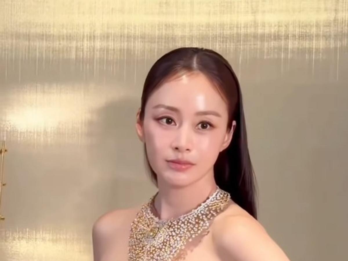 "애 둘 맘 김태희, 살쪘네"..코르셋 드레스 혹평→1년만 SNS 재개까지 불렀다 [스타이슈]