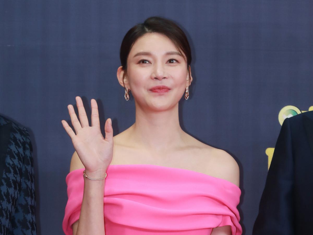 차예련 측, "뺨 때려 고막 찢어져" 학폭 여배우 의혹에 "사실 무근" [공식]